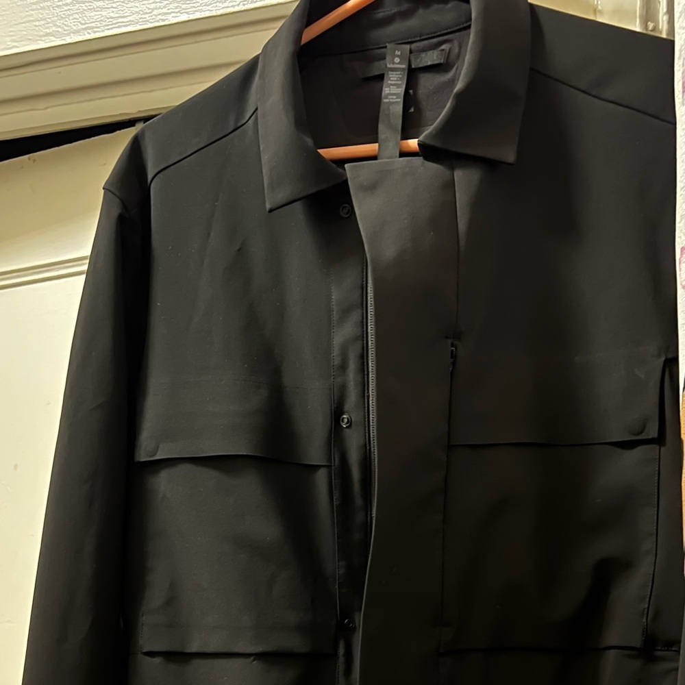 lululemon athletica Men's Black Raincoat
